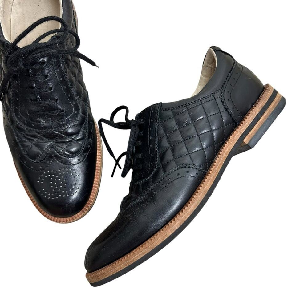 Chanel Women's leather Quilted shoes size 36 1/2 US SZ6.5 EUC